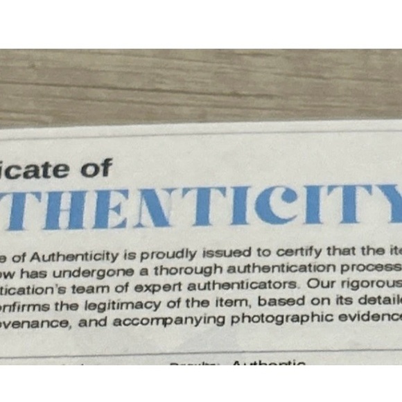 Authentic Gucci Wallet Rhinestone Comes with COA - Picture 6 of 6